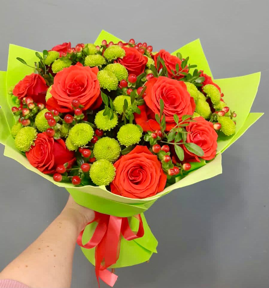 Букет цветов из: Хризантемы и Розы в Барсово