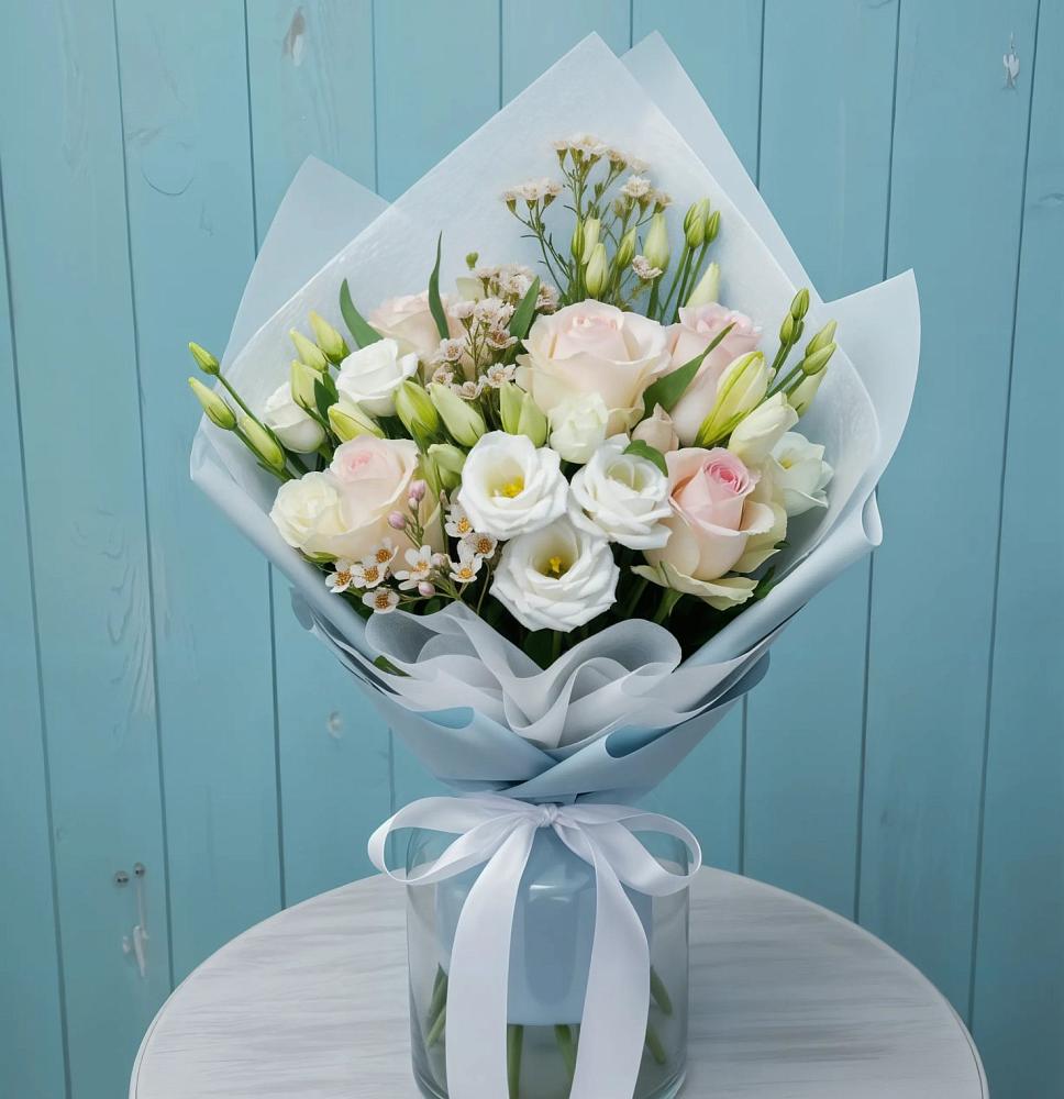 Букет цветов из: Розы и Лизиантусы в Барсово