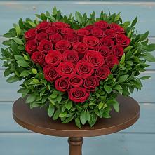 Цветочная композиция из Розы в виде сердца #REPLACE_PRED# Барсово