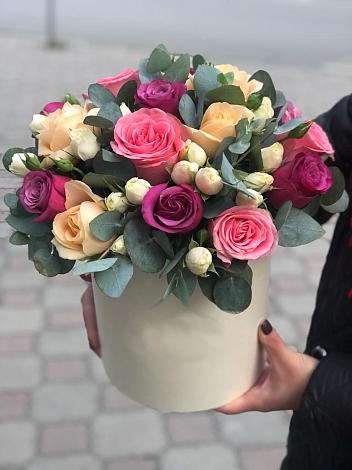 Цветочная композиция из Розы в шляпной коробке в Барсово