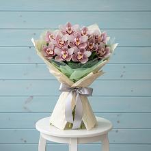 Букет цветов из:  Орхидеи и Розы в Барсово