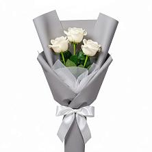 Букет 3 белые розы в Барсово