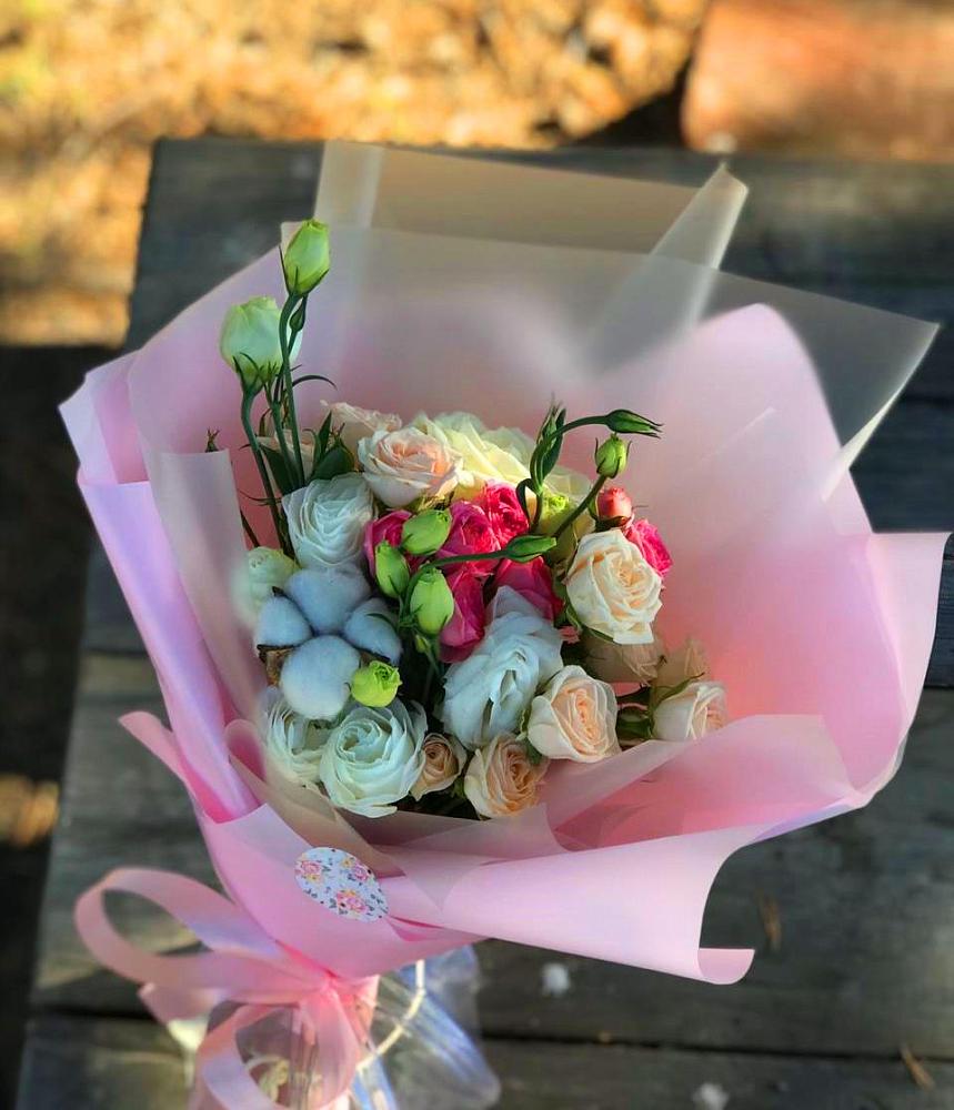 Букет цветов из: Розы и Лизиантусы в Барсово