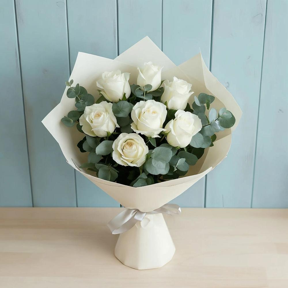 Букет Белые розы в Эвкалипте в Барсово