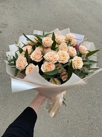 Букет Кремовые розы Латте в Барсово
