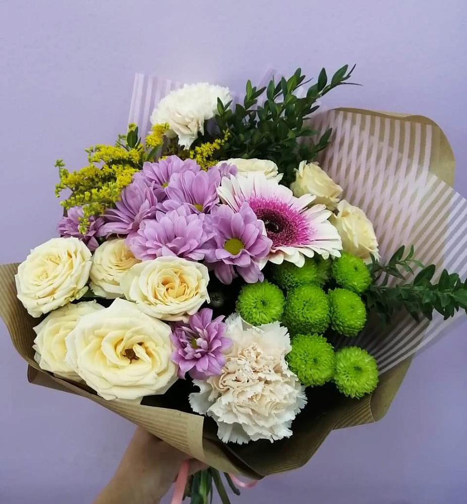 Букет цветов из: Хризантемы, Розы, Гвоздики и Герберы в Барсово