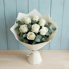 Букет Белые розы в Эвкалипте в Барсово