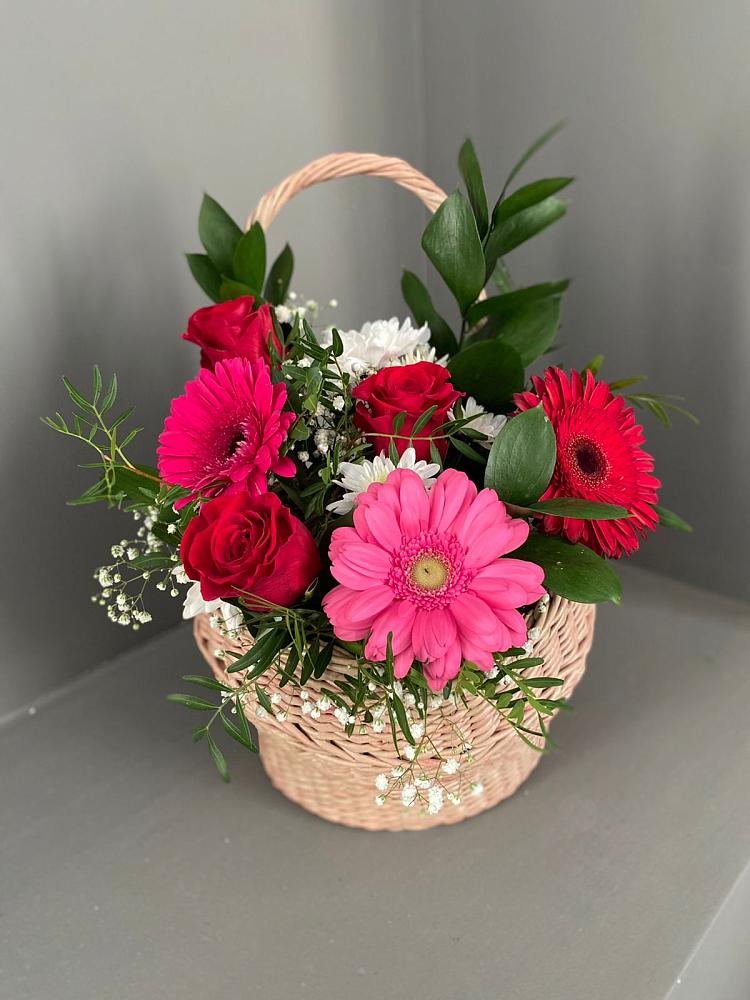 Цветочная композиция из Розы, Хризантемы и Герберы в корзине в Барсово