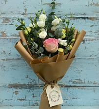 Букет цветов из:  Розы и Лизиантусы в Барсово