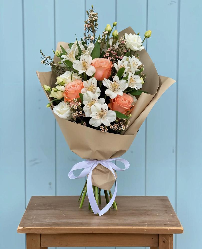 Букет цветов из: Альстромерии, Лизиантусы, Розы и Хризантемы в Барсово