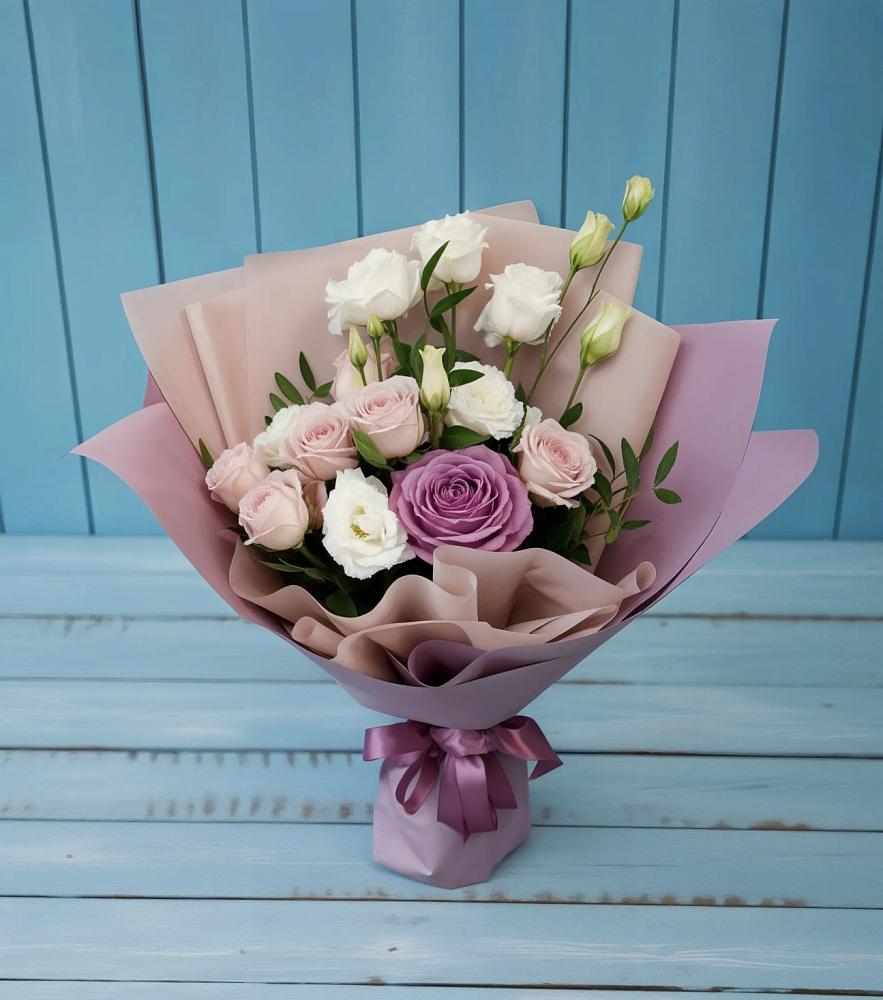 Букет цветов из: Розы и Лизиантусы в Барсово